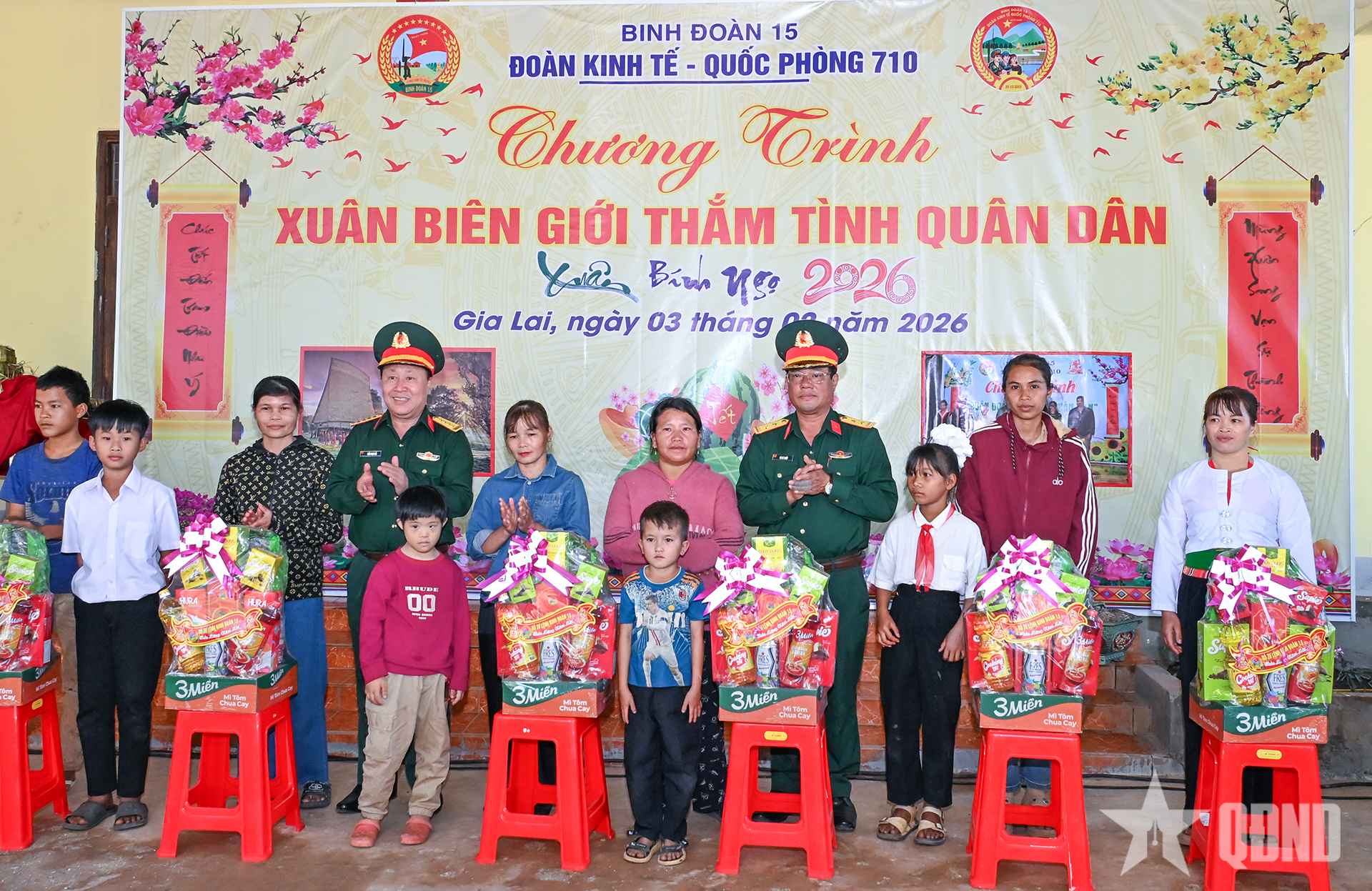 Đoàn Kinh tế - Quốc phòng 710 (Binh đoàn 15): Trao 760 suất quà Tết tặng nhân dân và người lao động