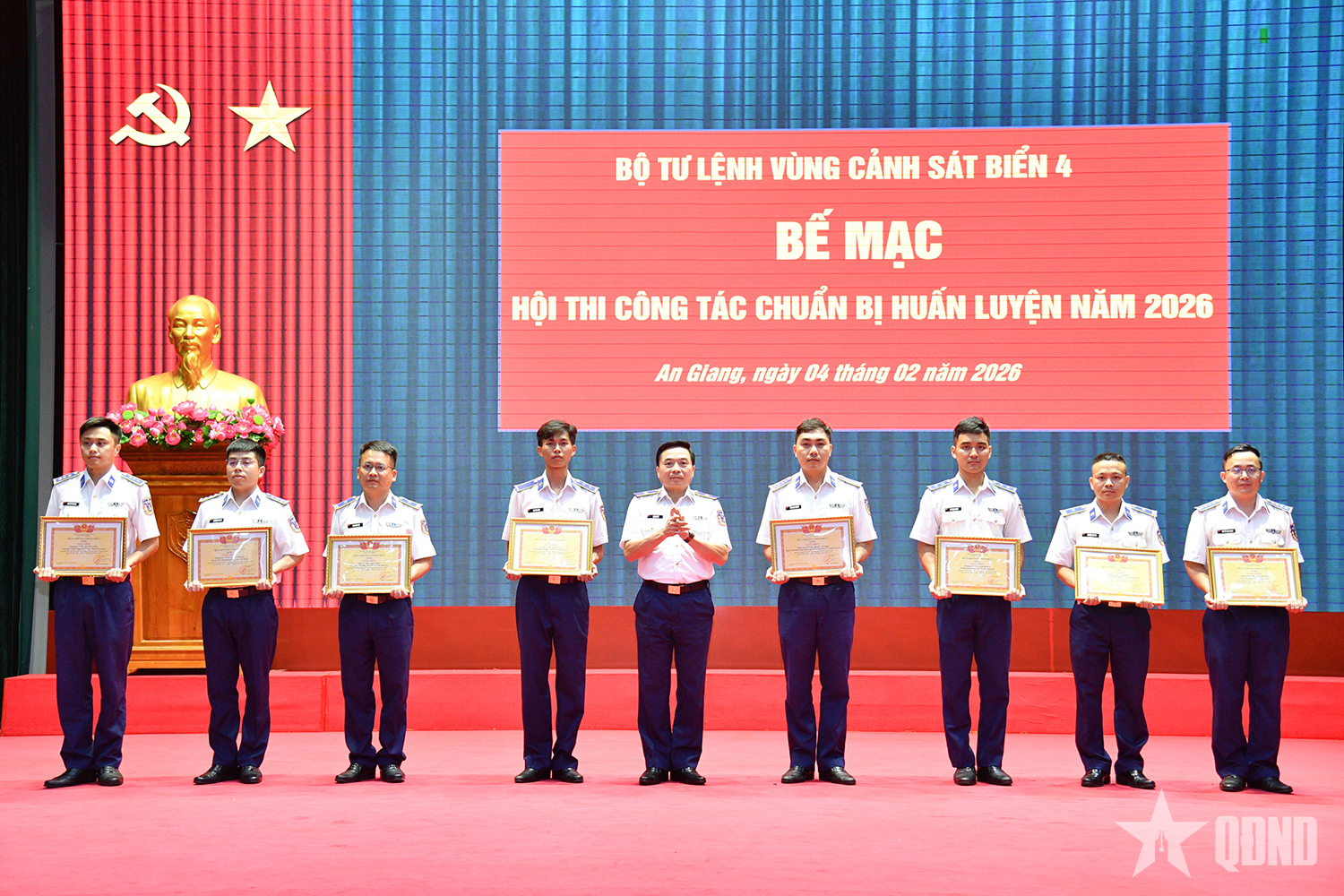 Bộ tư lệnh Vùng Cảnh sát biển 4 sẵn sàng cho mùa huấn luyện năm 2026