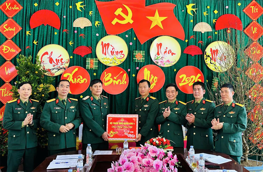 Bộ Tham mưu, Quân khu 4: Thăm, kiểm tra, chúc Tết các đơn vị