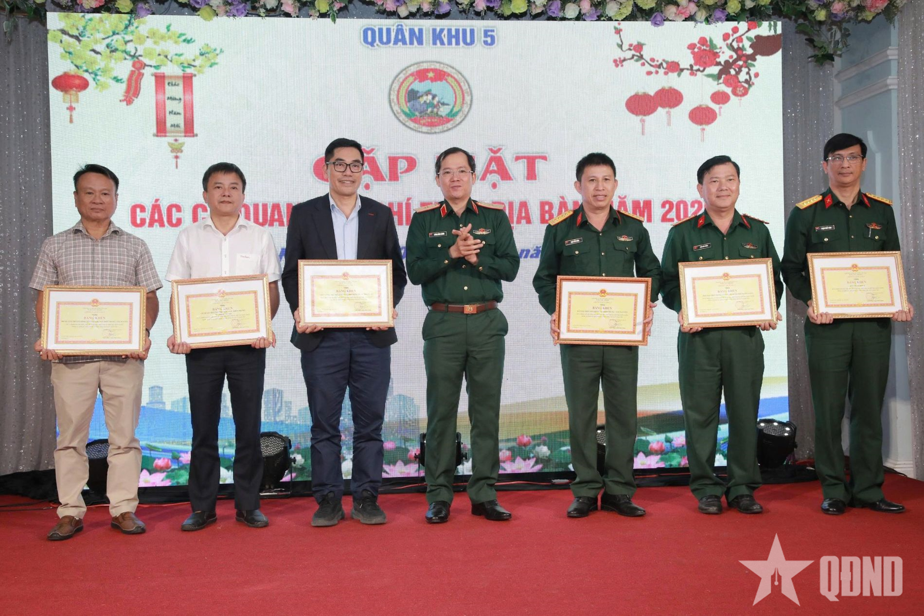 Báo chí góp phần cổ vũ LLVT Quân khu 5 hoàn thành tốt nhiệm vụ