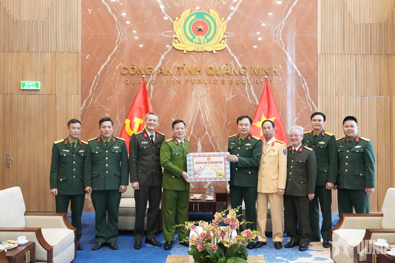 Bộ CHQS tỉnh thăm, chúc Tết công an tỉnh Quảng Ninh