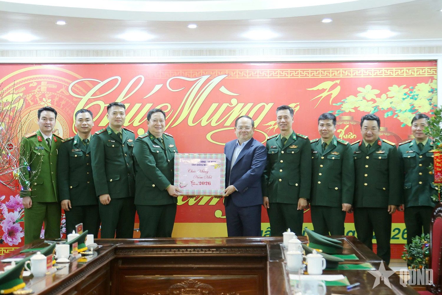 Bí thư Tỉnh ủy Quảng Ninh thăm, chúc Tết cán bộ, chiến sĩ lực lượng vũ trang và nhân dân khu vực biên giới