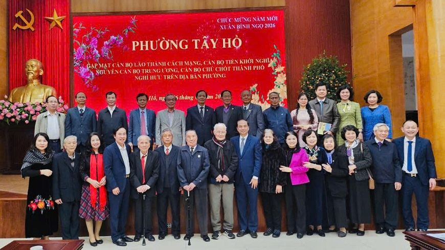 Hà Nội: Phường Tây Hồ gặp mặt, tri ân cán bộ lão thành nhân dịp Tết Bính Ngọ 2026