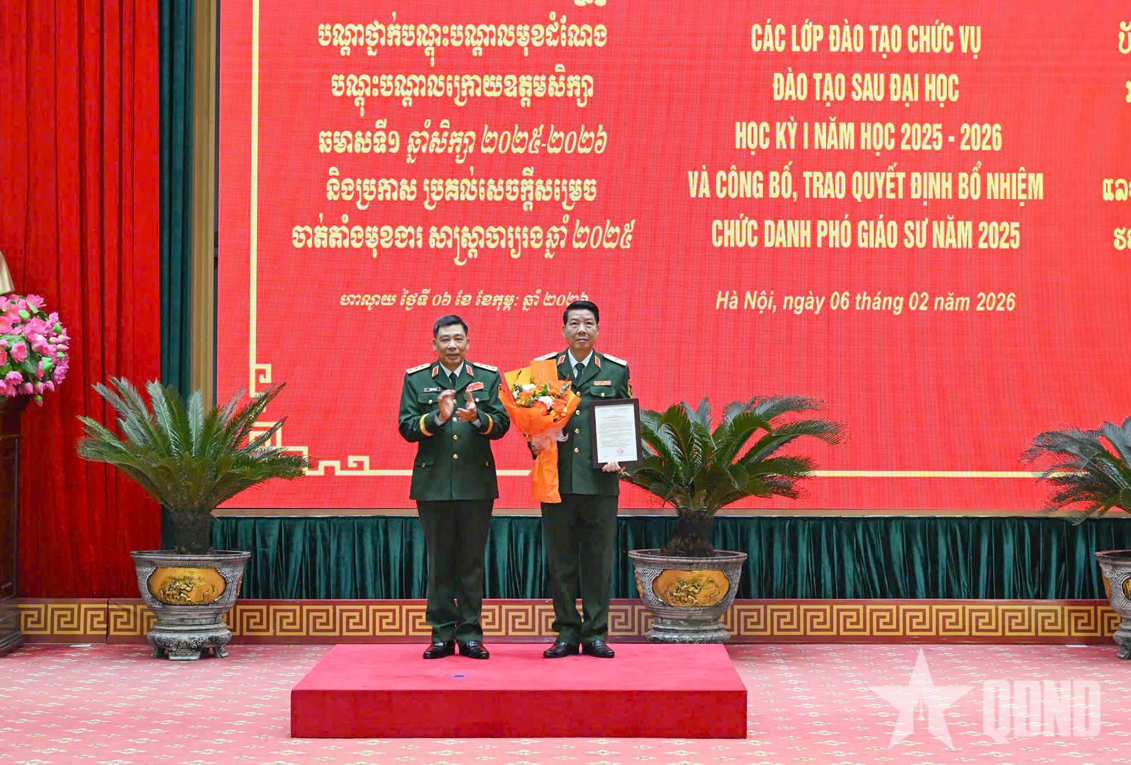 Học viện Quốc phòng cấp bằng tiến sĩ đối với 12 nghiên cứu sinh