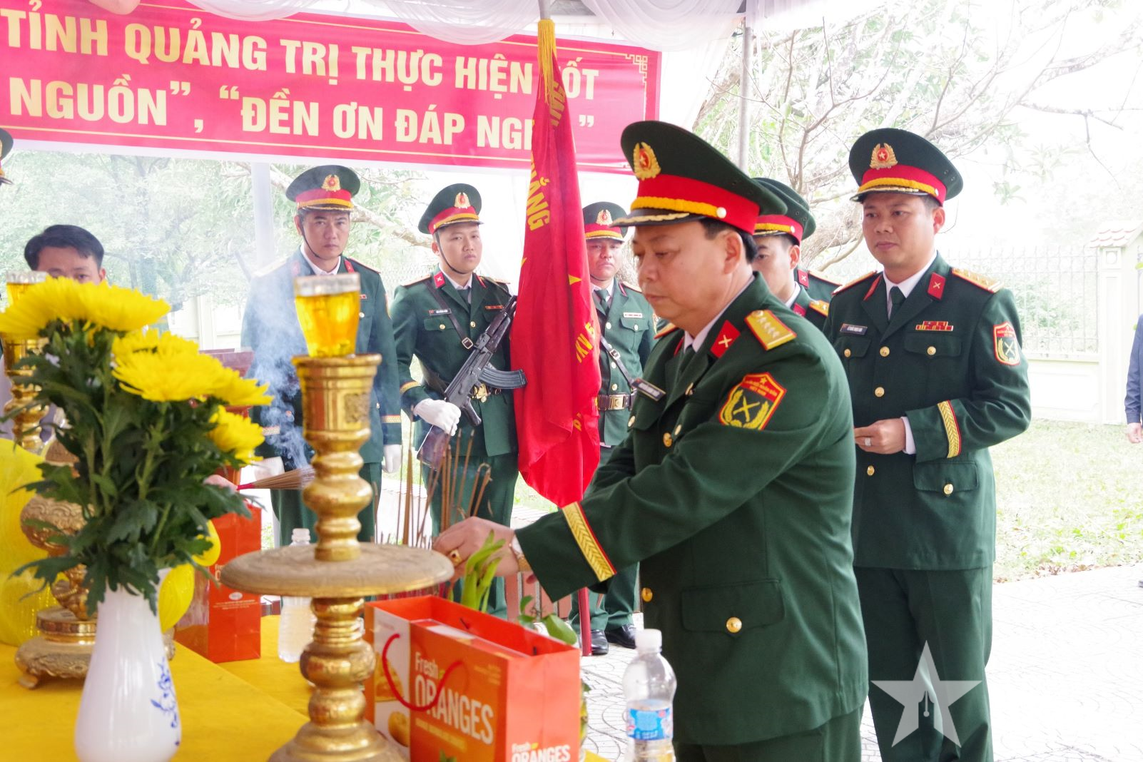 Sư đoàn 968 (Quân khu 4) phối hợp truy điệu và an táng hài cốt liệt sĩ

