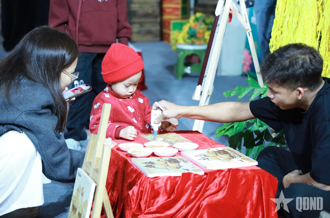 Trải nghiệm không gian Tết cổ truyền tại Hoàng thành Thăng Long