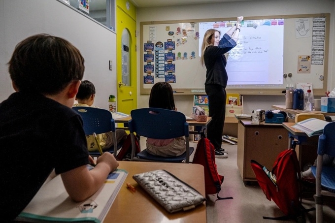 Một lớp học tiếng Anh ở Seoul, Hàn Quốc hồi tháng 6-2025. Ảnh: WP