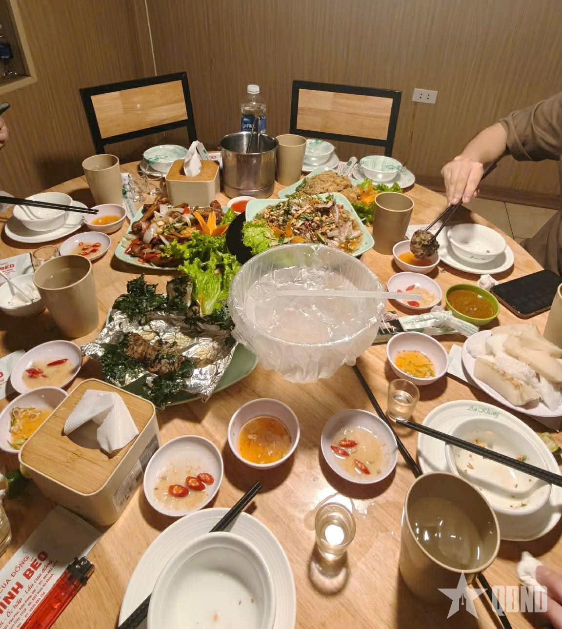 “Gánh nặng” mang tên tiệc tất niên