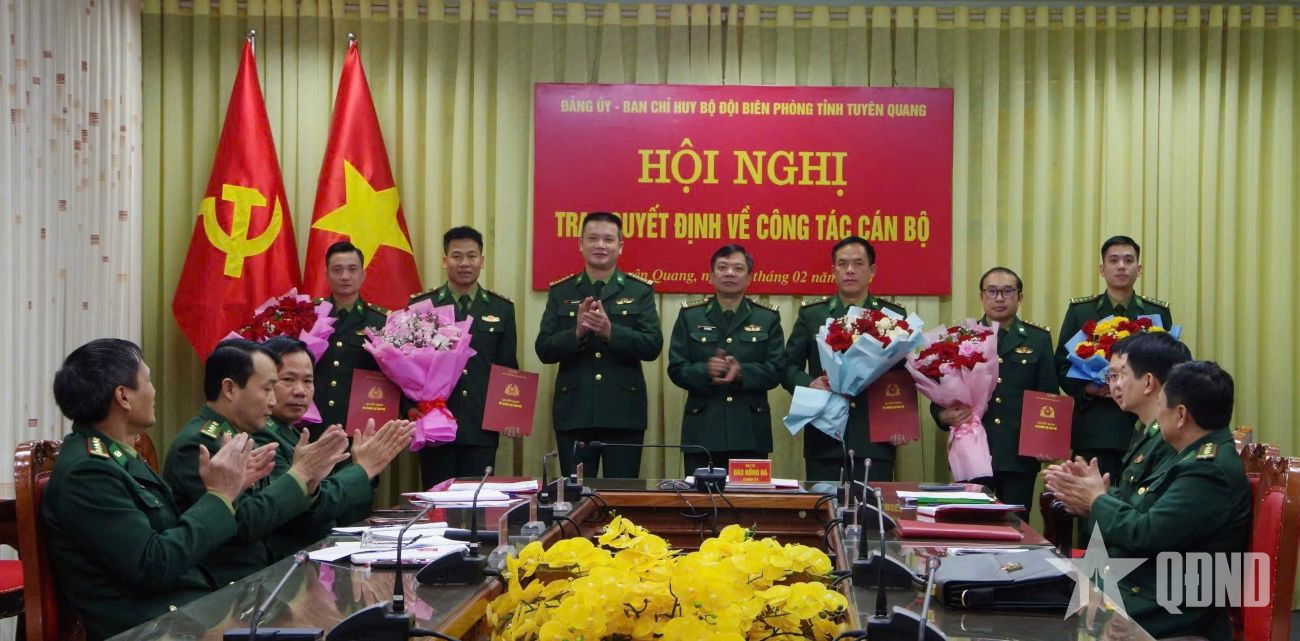 Bộ đội Biên phòng tỉnh Tuyên Quang trao quyết định điều động, bổ nhiệm cán bộ