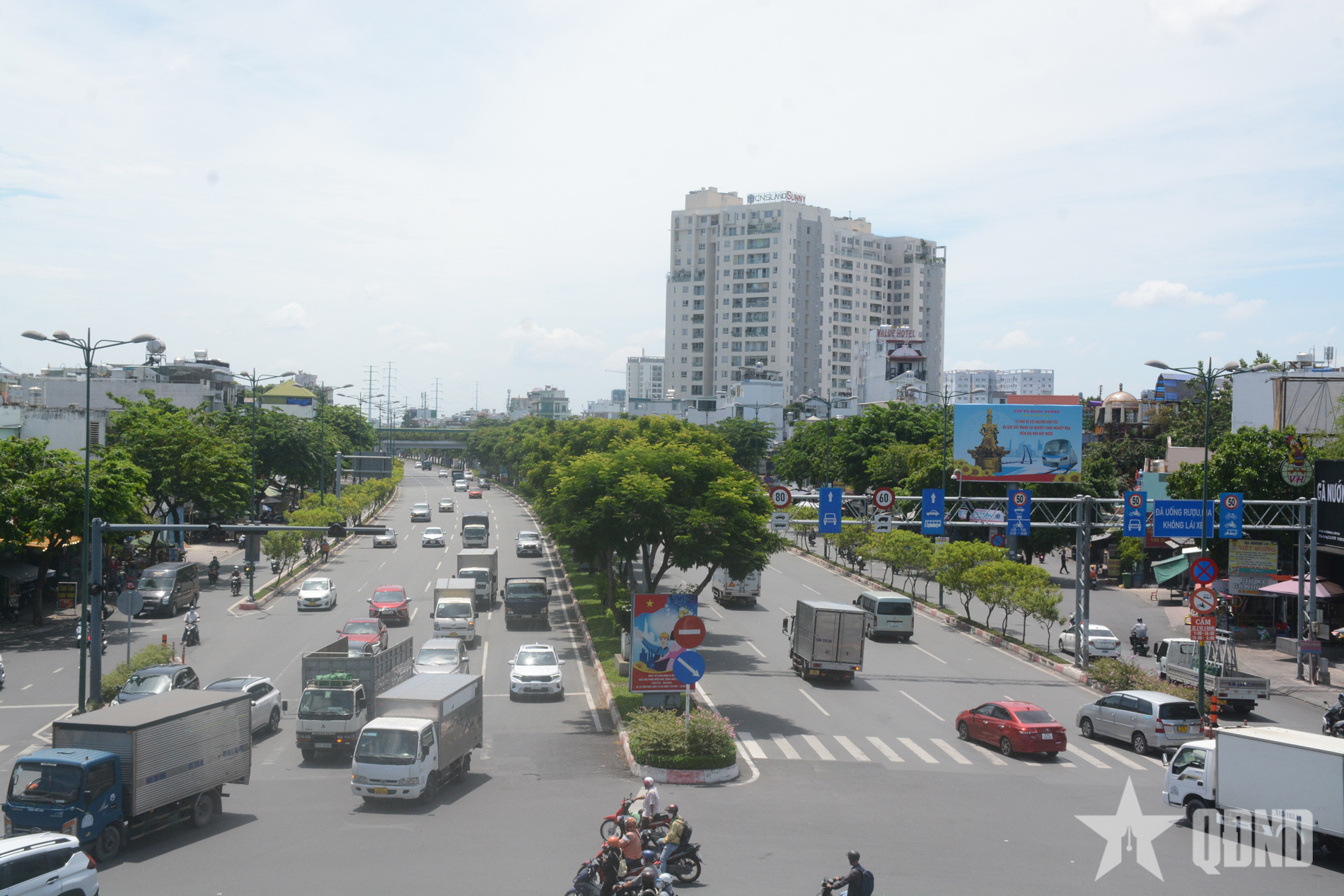 TP Hồ Chí Minh tăng cường giải pháp bảo đảm giao thông cao điểm Tết Bính Ngọ
