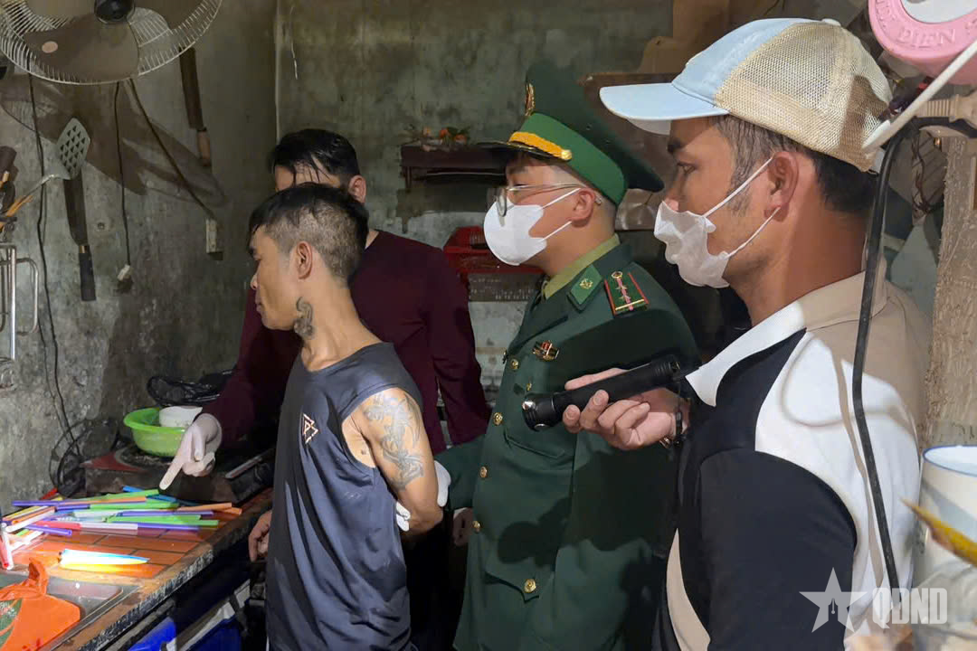 Bắt giữ đối tượng tàng trữ, mua bán chất ma túy tại xã A Lưới 2, TP Huế