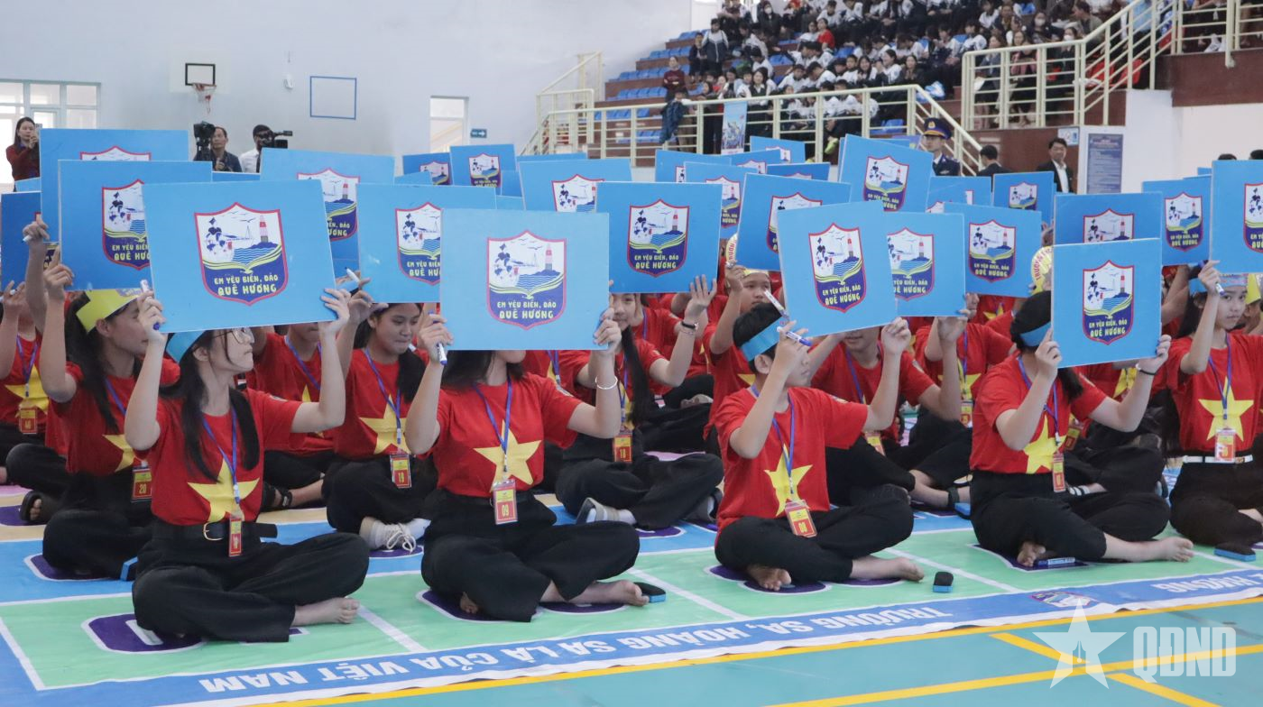 Thêm yêu biển, đảo quê hương từ sân chơi học đường