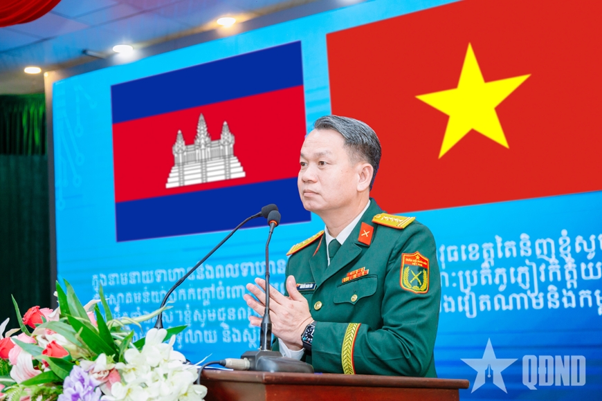 Bộ CHQS tỉnh Tây Ninh thắt chặt tình hữu nghị với các đơn vị Quân đội Hoàng gia Campuchia