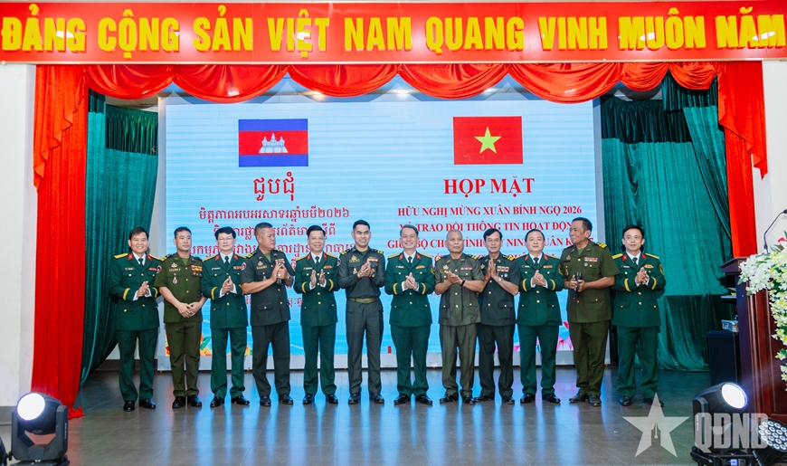 Bộ CHQS tỉnh Tây Ninh thắt chặt tình hữu nghị với các đơn vị Quân đội Hoàng gia Campuchia