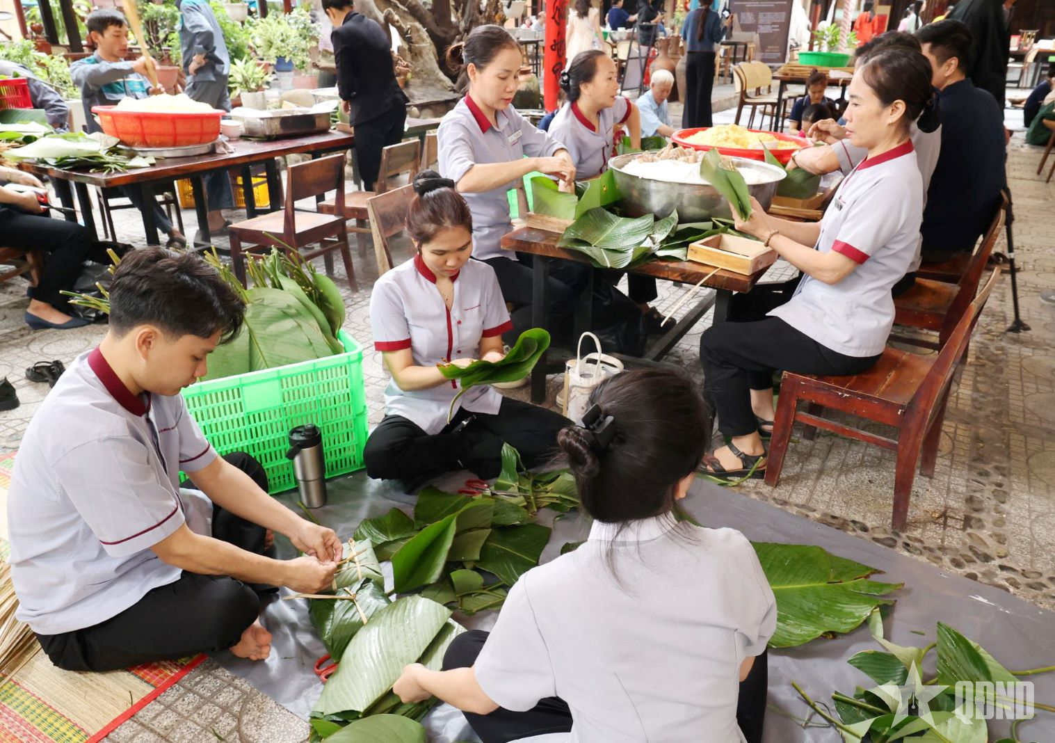 Khánh Hòa: Rộn ràng lễ hội gói bánh chưng chào Xuân Bính Ngọ 2026


