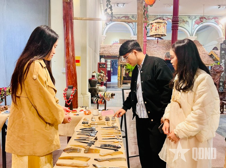 Giá trị sừng mỹ nghệ Đô Hai