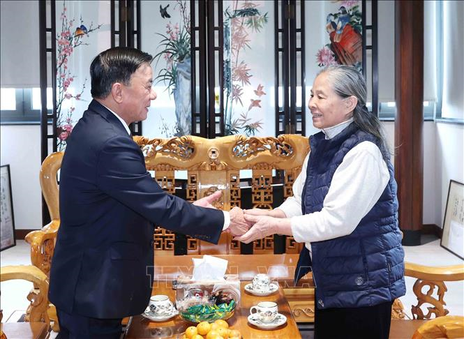 Thường trực Ban Bí thư Trần Cẩm Tú tri ân các đồng chí nguyên lãnh đạo Đảng, Nhà nước