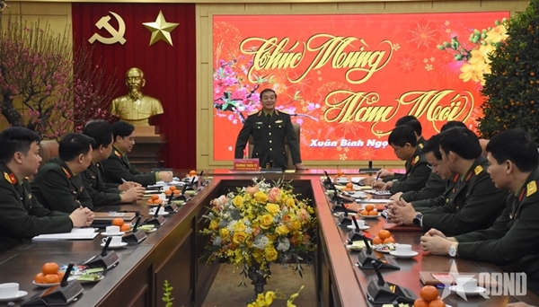 Thượng tướng Trương Thiên Tô thăm, chúc Tết Văn phòng Tổng cục Chính trị