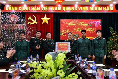 Gallery - 	Đại tướng Nguyễn Trọng Nghĩa thăm, chúc Tết một số cơ quan, đơn vị