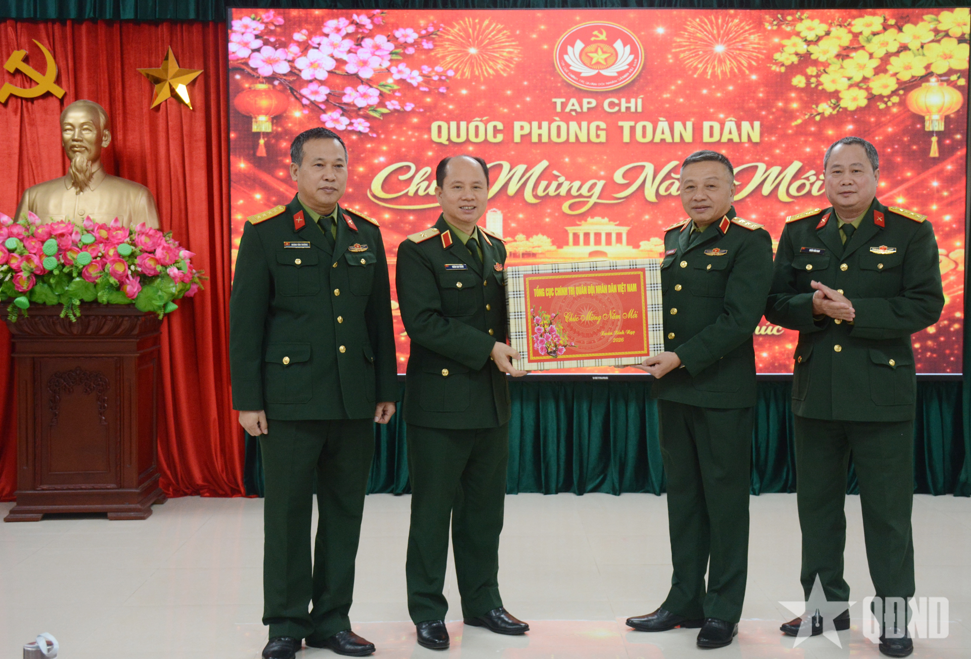 Thượng tướng Lê Quang Minh thăm, chúc Tết các cơ quan, đơn vị thuộc Tổng cục Chính trị