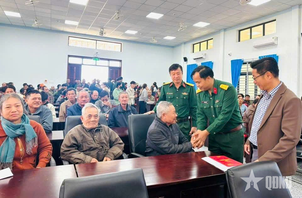 Ấm áp “Tết sum vầy - Xuân thắm tình quân dân” nơi biên cương Quảng Trực