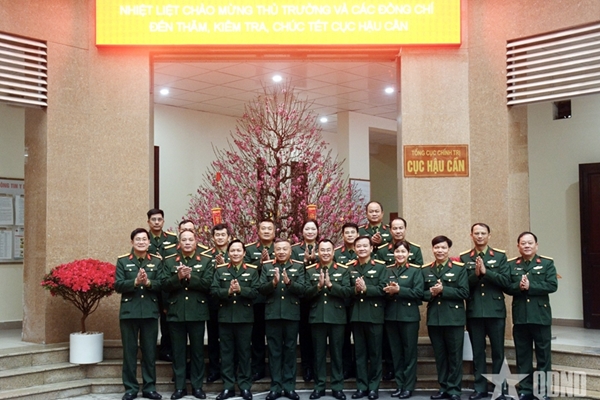 Thượng tướng Lê Quang Minh Bảo đảm hậu cần cho nhiều nhiệm vụ mới, đột xuất