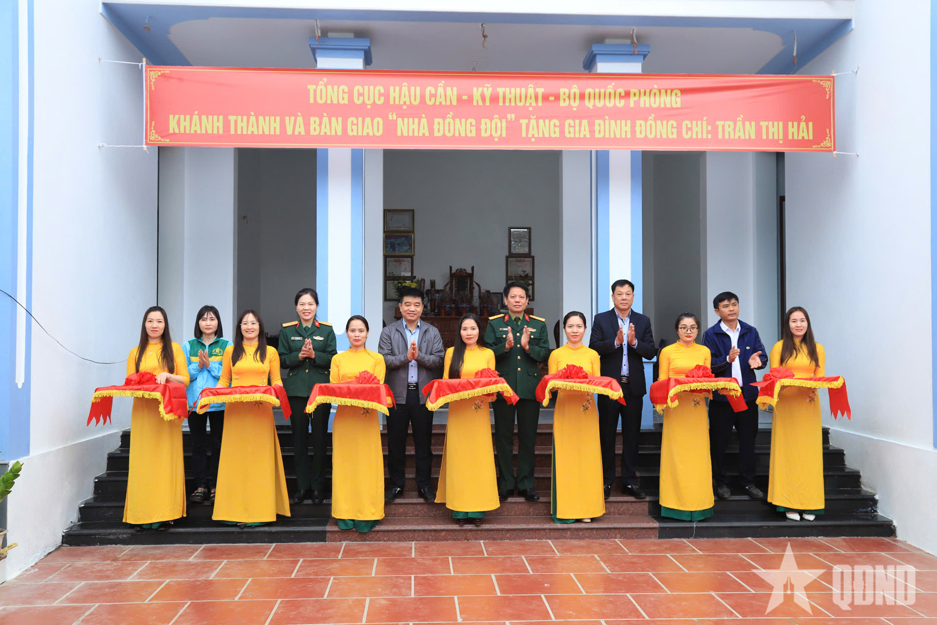 Tổng cục Hậu cần - Kỹ thuật: Bàn giao Nhà đồng đội tặng nữ công nhân Công ty X20 Thanh Hóa