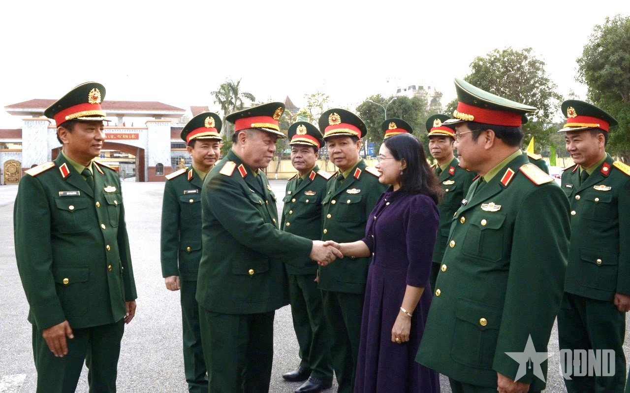 Đại tướng Nguyễn Trọng Nghĩa: Quân khu 4 đóng góp to lớn trong đấu tranh giải phóng dân tộc, bảo vệ Tổ quốc, thực hiện nhiệm vụ quốc tế