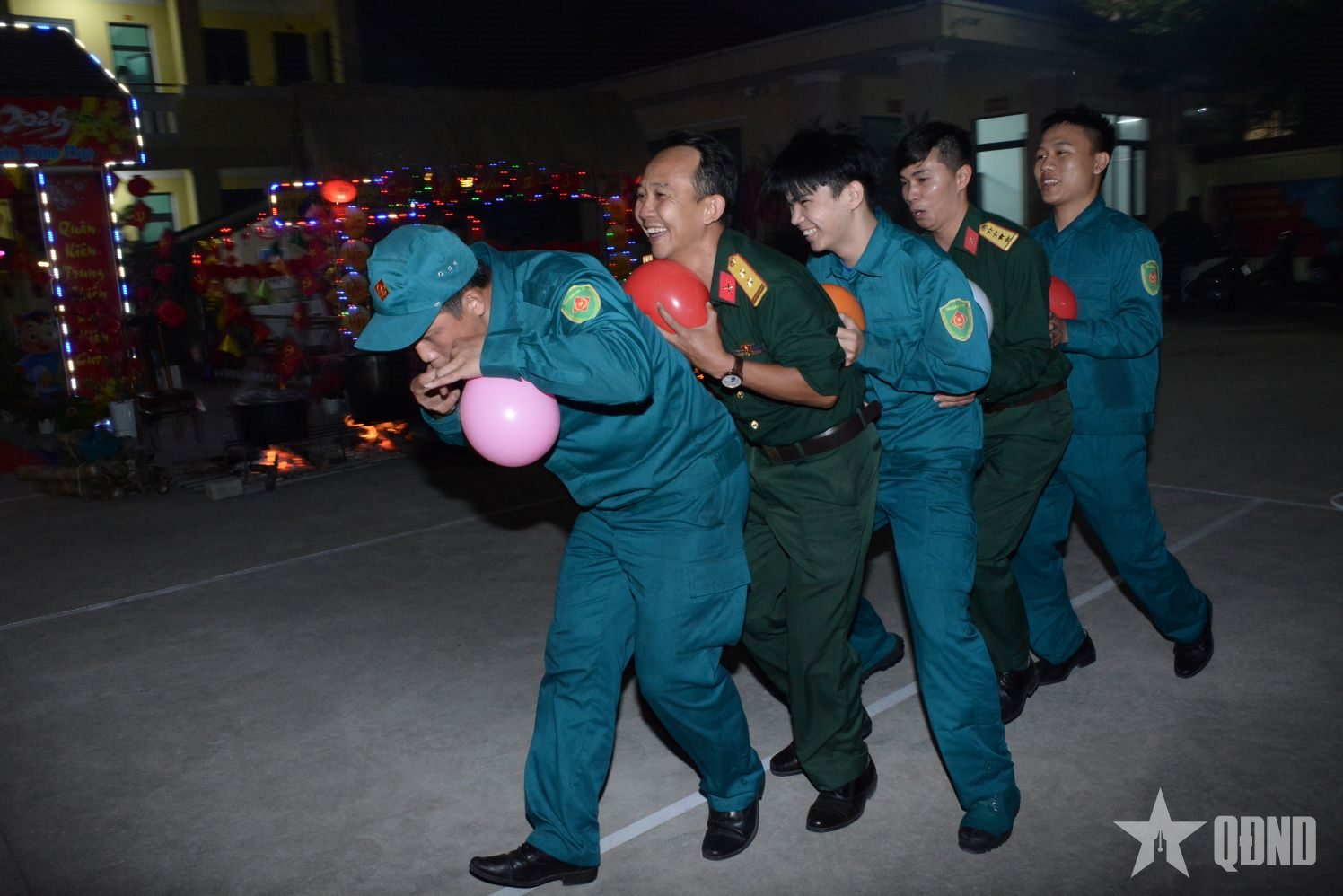 Đà Nẵng: Rộn ràng Xuân đoàn kết, Tết quân dân