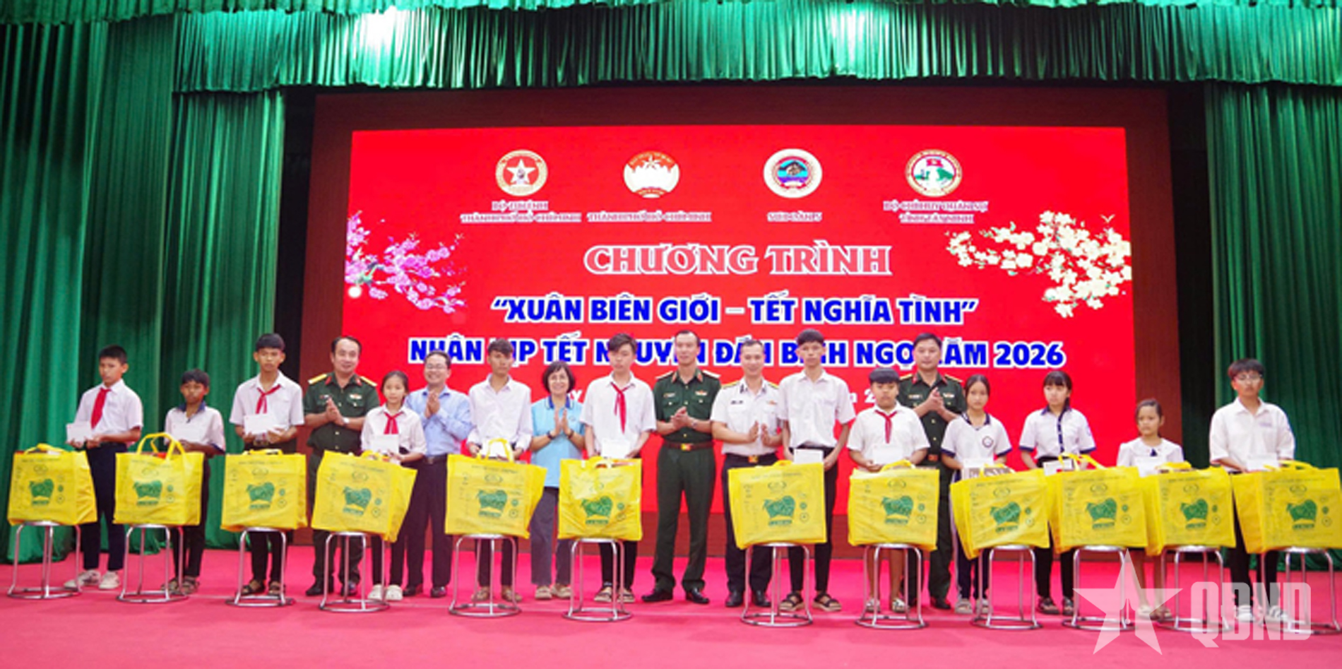 Ấm áp “Xuân biên giới - Tết nghĩa tình” tại tỉnh Tây Ninh