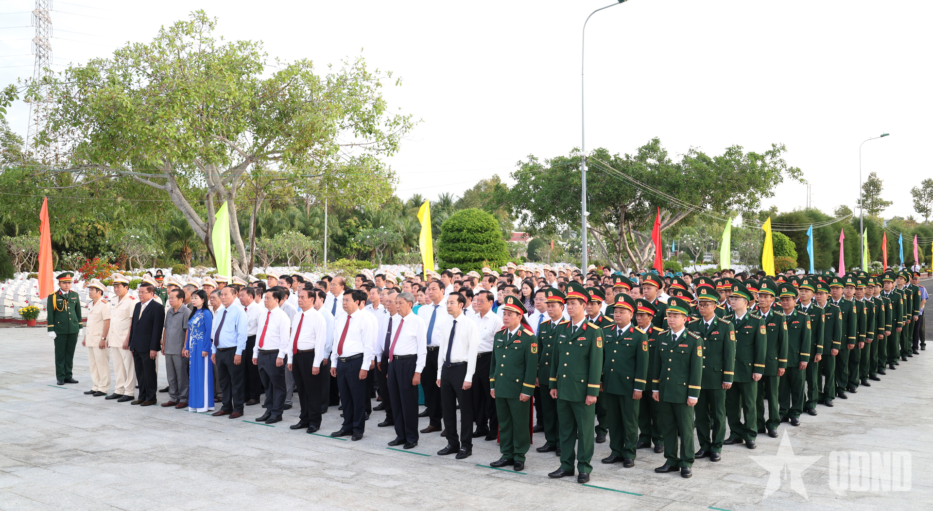 Lãnh đạo tỉnh An Giang viếng Nghĩa trang liệt sĩ tỉnh nhân dịp Tết Nguyên đán Bính Ngọ 2026
