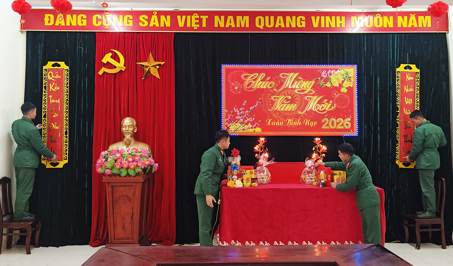 Bộ đội đặc công chuẩn bị đón Tết