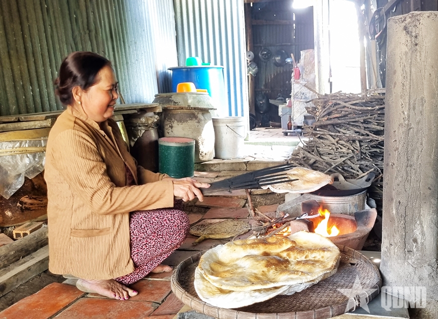 Gi%u1EEF h%u1ED3n T%u1EBFt t%u1EEB gian b%u1EBFp quê