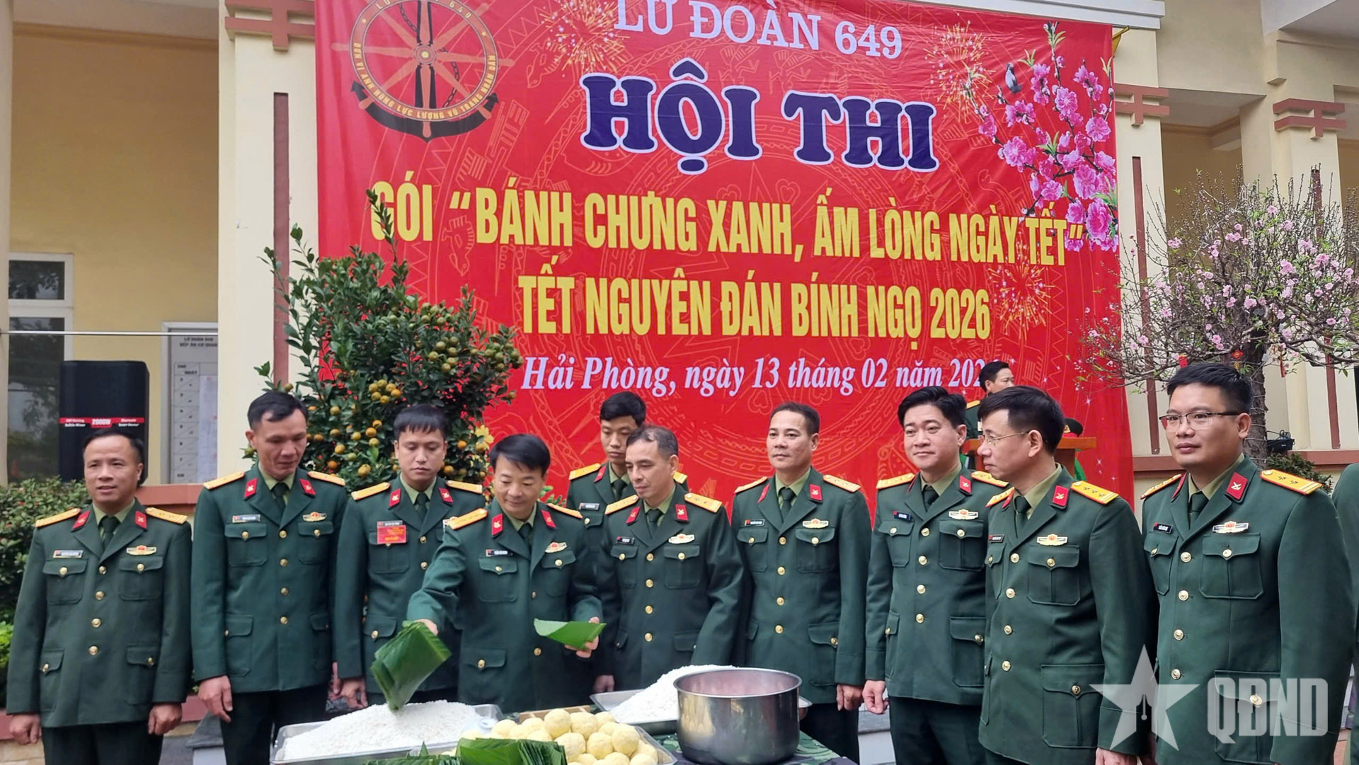 Rộn ràng Hội thi “Gói bánh chưng xanh” ở Lữ đoàn 649