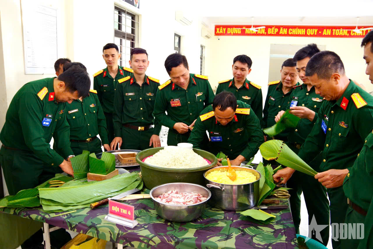 Lữ đoàn 683 rộn ràng ngày hội bánh chưng xanh