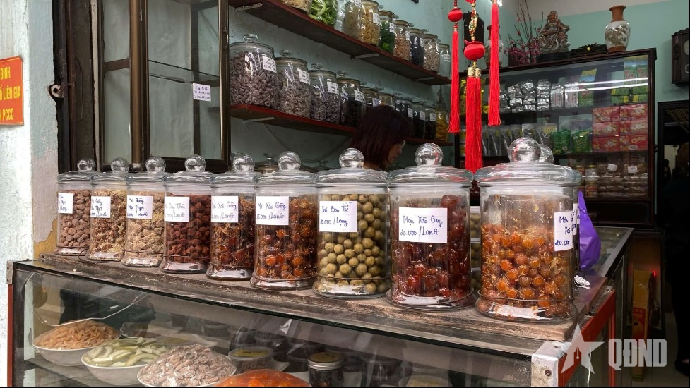 Vị Tết trong khay mứt, ô mai của người Việt