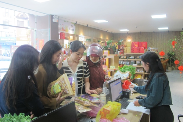 Nhút Thanh Chương, tương Nam Đàn - Những đặc sản xứ Nghệ “cháy hàng” dịp Tết