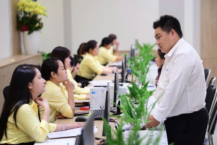 Hoàn thành x%u1EBFp l%u01B0%u01A1ng viên ch%u1EE9c theo v%u1ECB trí vi%u1EC7c làm tr%u01B0%u1EDBc ngày 1-7-2026