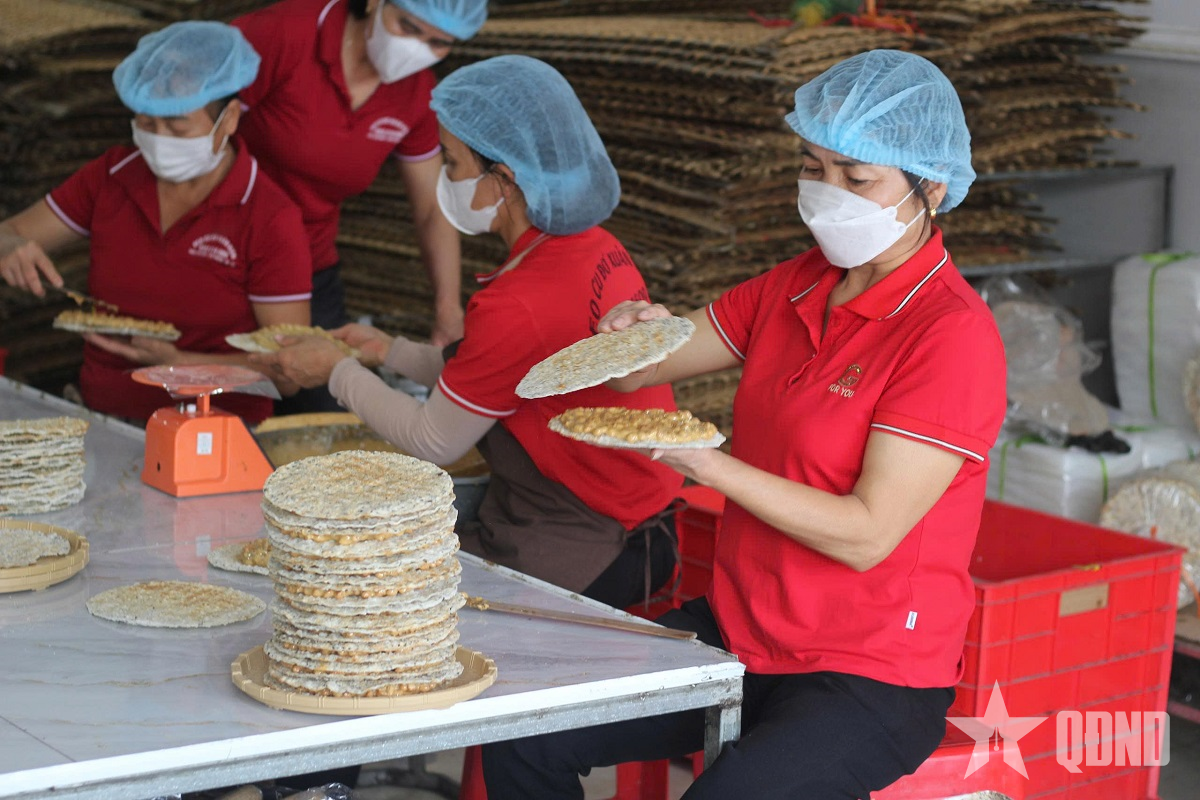 Giữ lửa cu đơ giữa mùa Tết