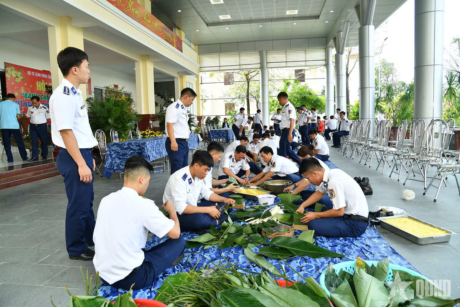 Hội thi “Bánh chưng xanh” gìn giữ hồn Tết Việt, bồi đắp bản lĩnh người lính biển