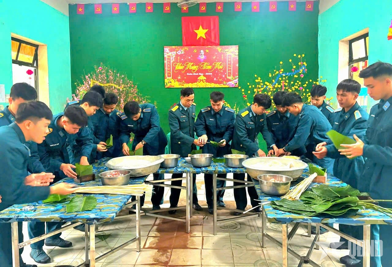 Học viện Phòng Không-Không quân: Rộn ràng sắc xuân Bính Ngọ