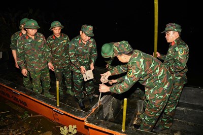 Gallery - Bộ đội 316 hai ngày đêm giữa bùn rét bến sông Lô