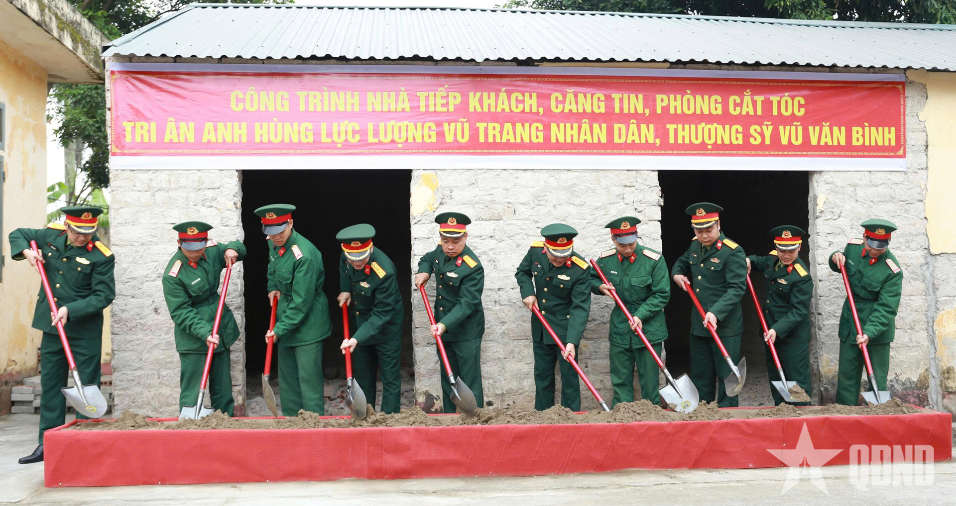 Tuổi trẻ Lữ đoàn 513 (Quân khu 3) thi đua học tập gương Anh hùng Vũ Văn Bình