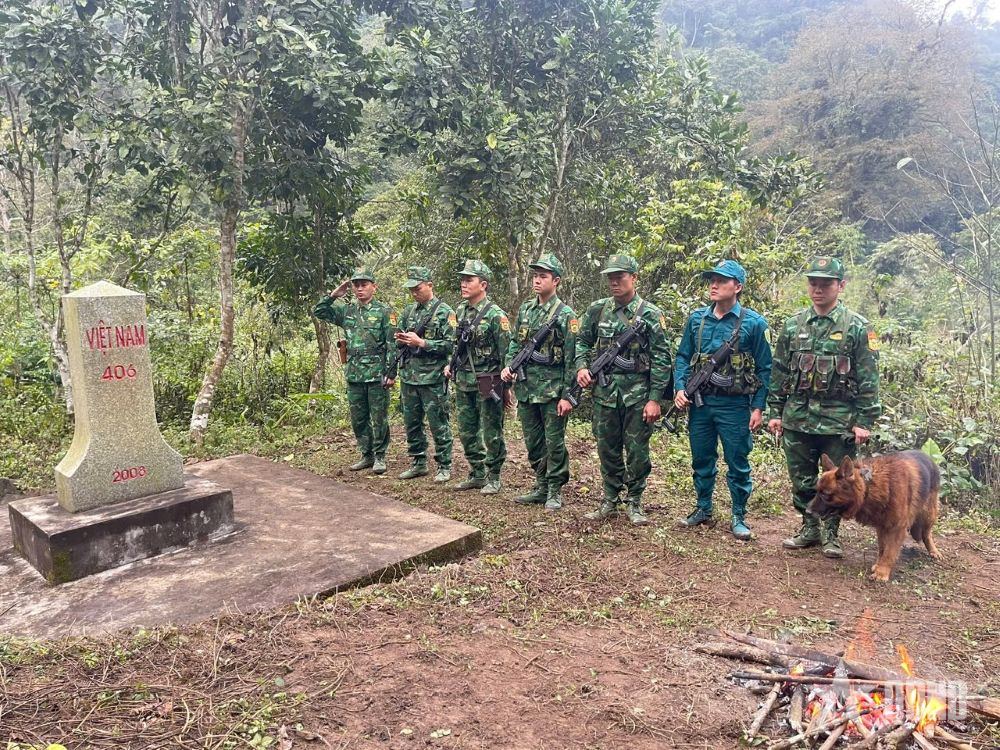 Sẵn sàng chiến đấu để nhân dân vui Tết, đón xuân