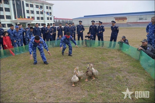 Hải đoàn 11: Giữ vững khí thế vui Xuân, sẵn sàng chiến đấu cao