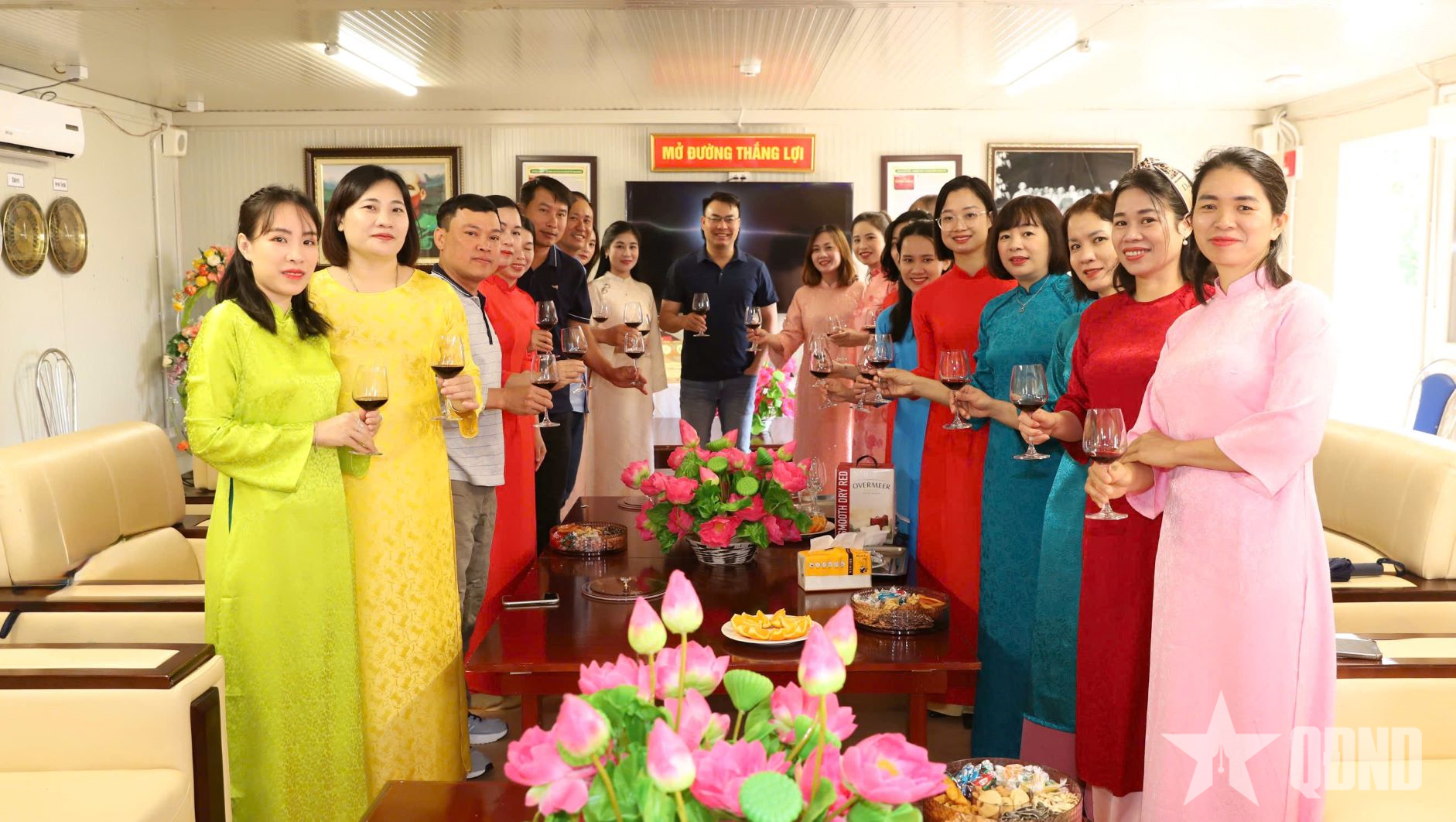 Sắc xuân ở vĩ tuyến đặc biệt: Có một Việt Nam rất khác giữa vùng đất lửa Abyei