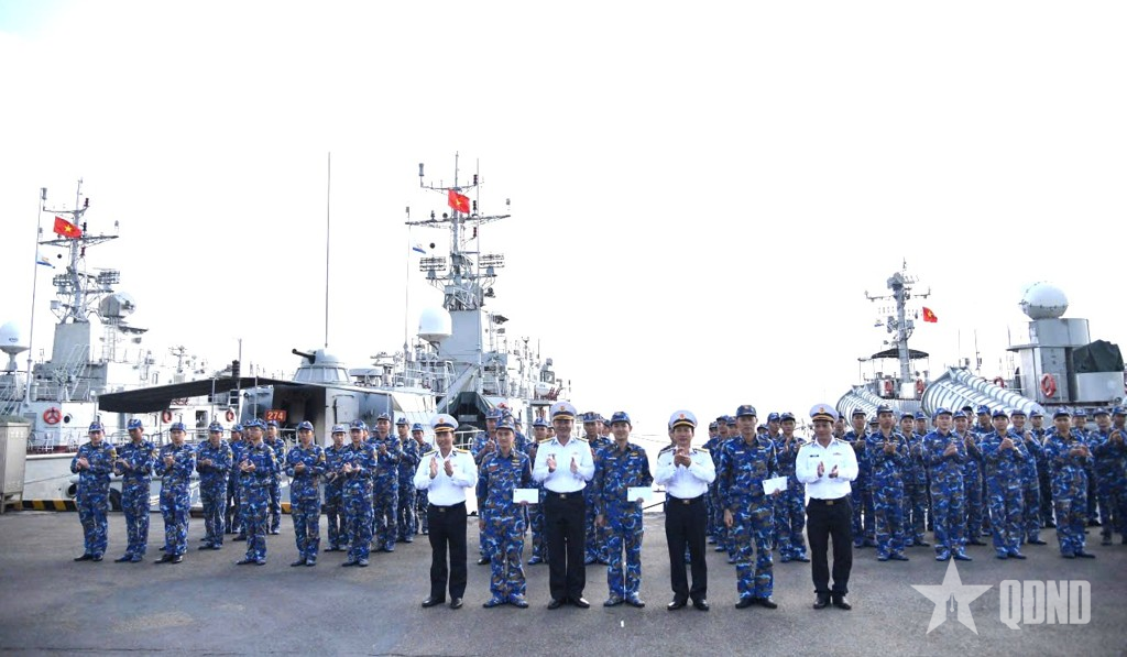 Lữ đoàn 172: Hội thi khởi động máy chính, thao tác vũ khí, trang bị đầu năm mới