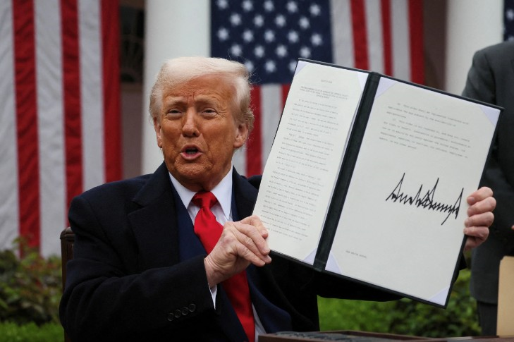 Tòa án Tối cao Mỹ bác bỏ hàng loạt mức thuế quan toàn cầu của Tổng thống Donald Trump