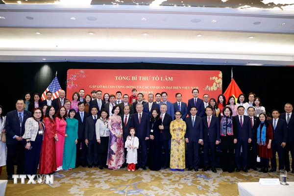 Tổng Bí thư Tô Lâm gặp gỡ bà con cộng đồng và các cơ quan đại diện Việt Nam tại Hoa Kỳ