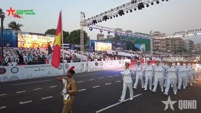 Gallery - 	Diễu hành đường phố MILAN 2026: Sức mạnh hải quân quốc tế